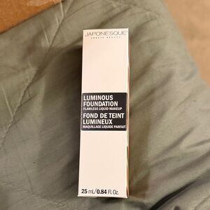 Japonesque Luminous Foundation - Cream Shade